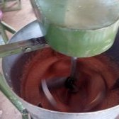 Pâte de karité dans la baratte